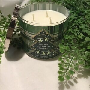 New Bath & Body Works 14.5 oz 3 wick candle Iced Winter Balsam glass round jar